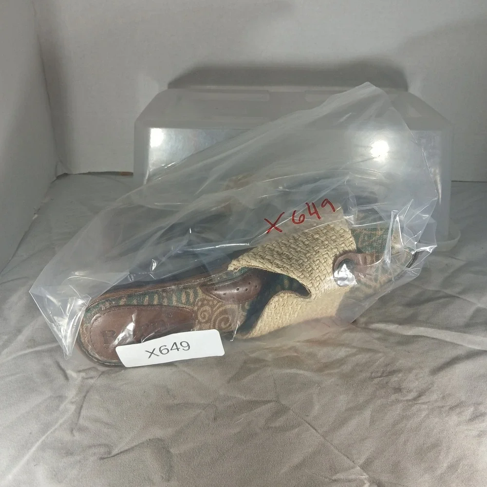 Born Wedge Sandals 7 Tan Brown Woven Raffia Tapestry‎ Boho Thong W62238